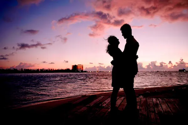 How to plan the perfect romantic night in Miami